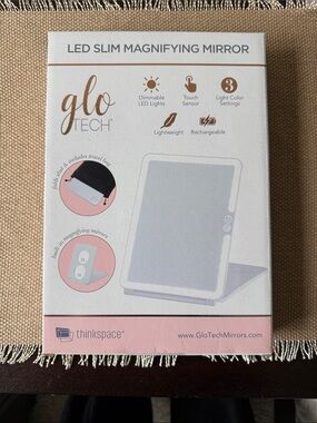 GloTech LED Slim Magnifying Mirror — Pink